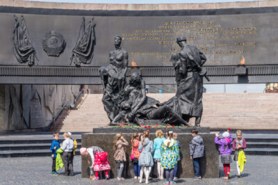 Leningradin puolustajien muistomerkki