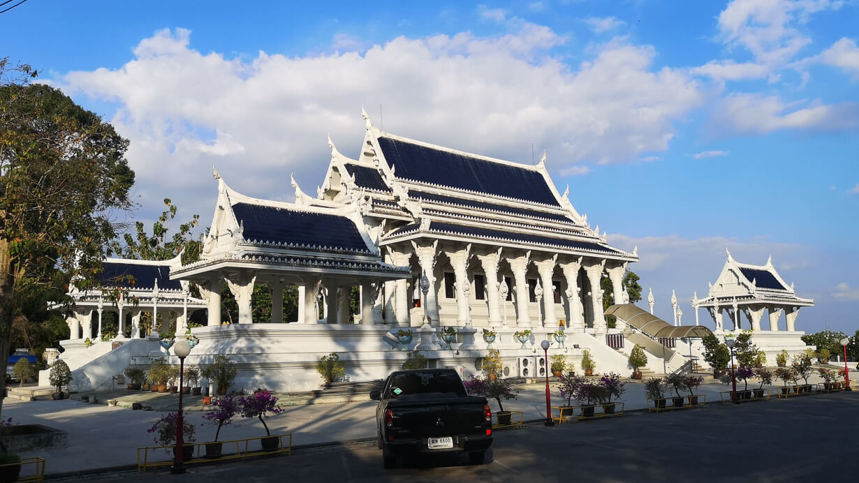  Wat Kaew Korawaram