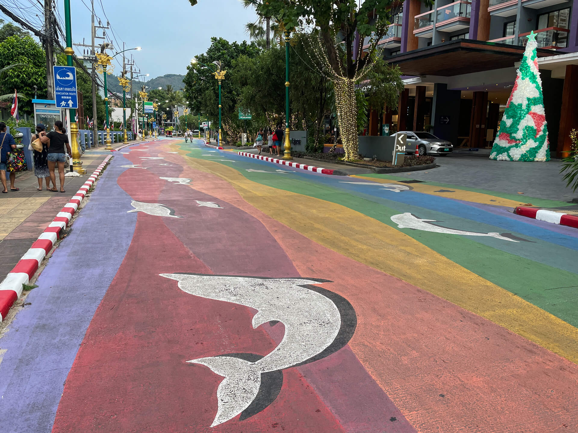 Sateenkaarikatu (Rainbow Road, Had Patong Road) 