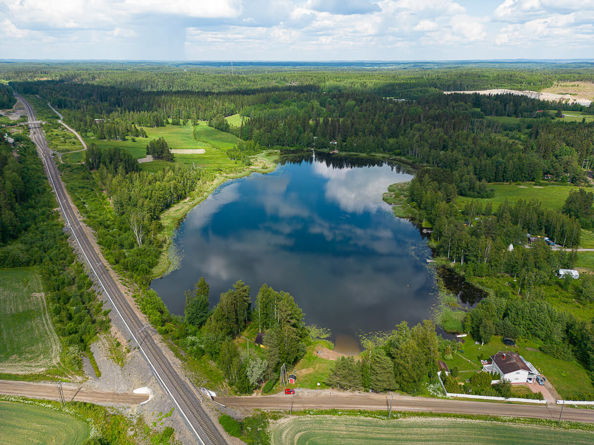 Ylöjärven Lepojärven uimaranta ilmakuvassa