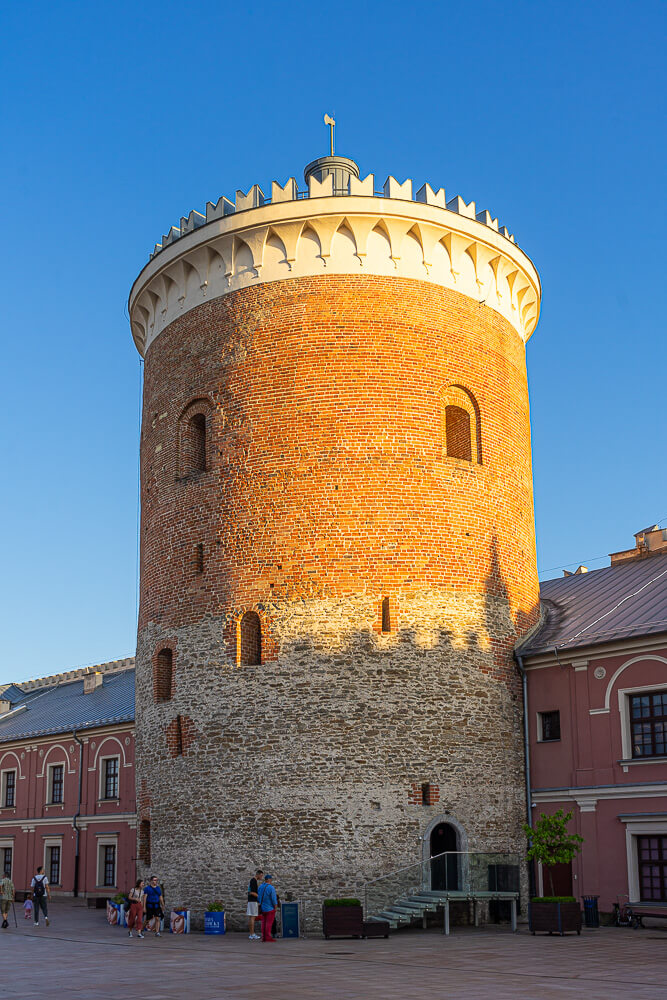 Lublinin linnan torni ilta-auringossa