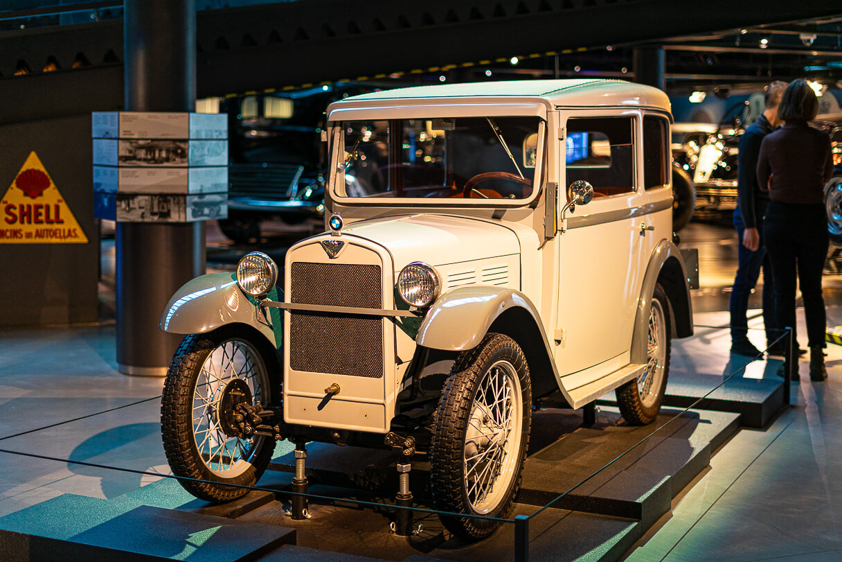 BMW 3/15PS typ DA4, Saksa 1931. 748 cm3, 15 hp, R4, 75 km/h, 560 kg. Riian moottorimuseo.