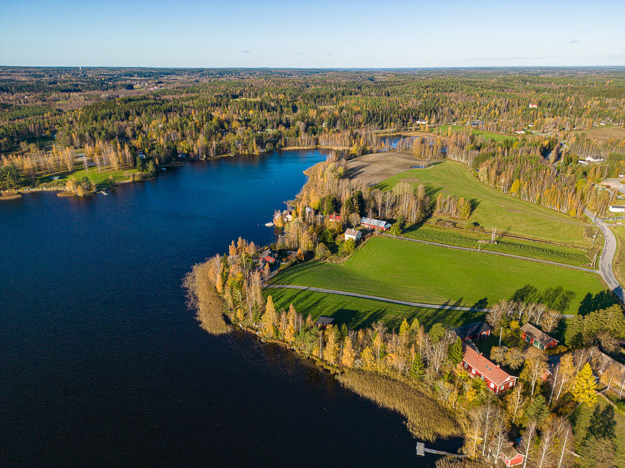 Ruskamaisemia 2023: Kuuselan uimaranta, Vahantalahti, Ylöjärvi
